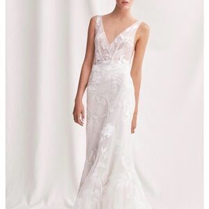 Willowby Elegant White Lace Wedding Gown. Gorgeous! Size 12 NIB.